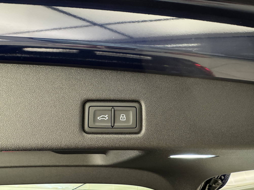 Acheter Audi Q5 Q5 Sportback e-hybrid 299 ch S tronic 7 Quattro S line 5p neuf dans les concessions du Groupe Faurie