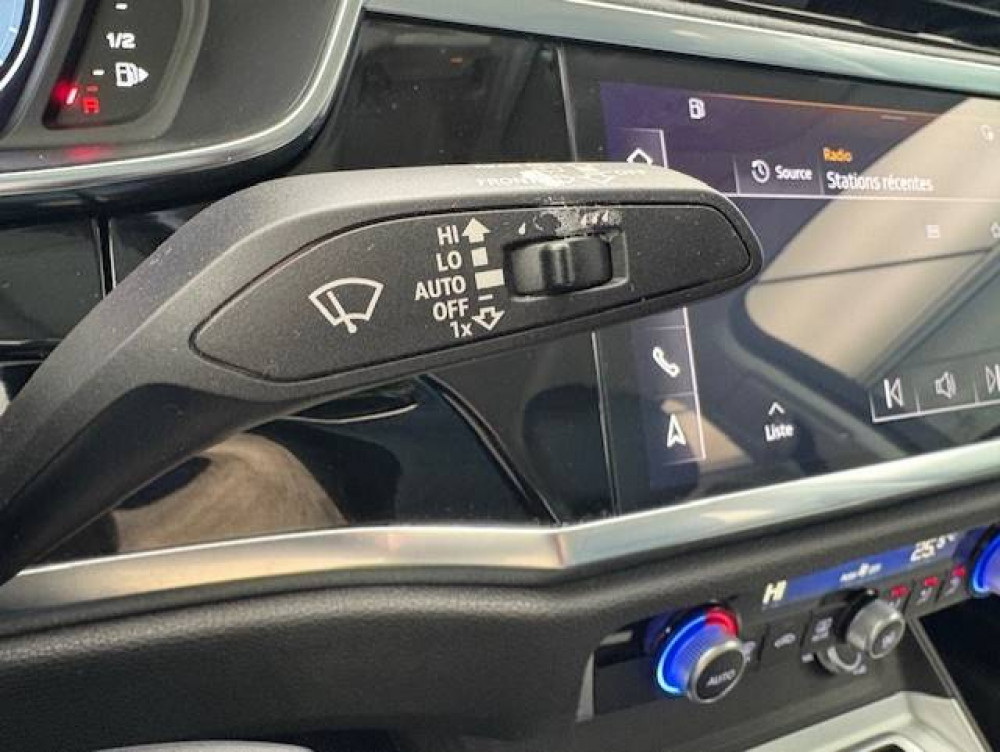 Acheter Audi Q3 Q3 40 TFSI 190 ch S tronic 7 Quattro Design Luxe 5p occasion dans les concessions du Groupe Faurie