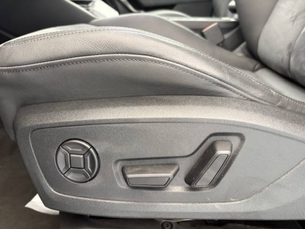 Acheter Audi Q3 Q3 40 TFSI 190 ch S tronic 7 Quattro Design Luxe 5p occasion dans les concessions du Groupe Faurie