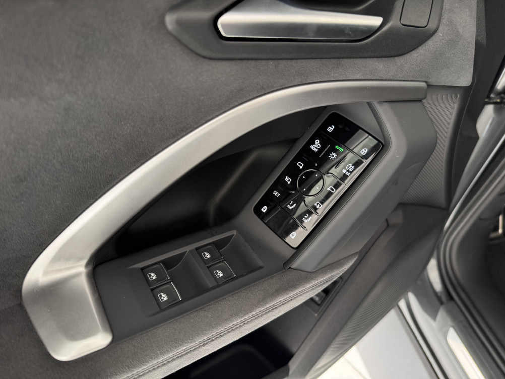 Acheter Audi Q5 Q5 TFSI 204 ch Hybride S tronic 7 Quattro S line 5p neuf dans les concessions du Groupe Faurie