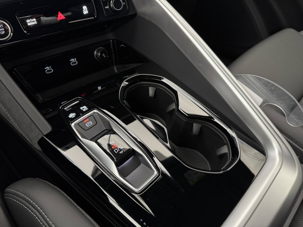 Acheter Audi Q5 Q5 TFSI 204 ch Hybride S tronic 7 Quattro S line 5p neuf dans les concessions du Groupe Faurie