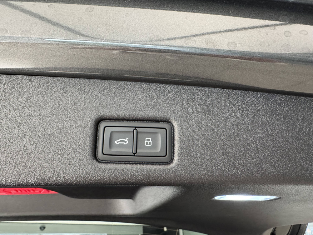 Acheter Audi Q5 Q5 TFSI 204 ch Hybride S tronic 7 Quattro S line 5p neuf dans les concessions du Groupe Faurie