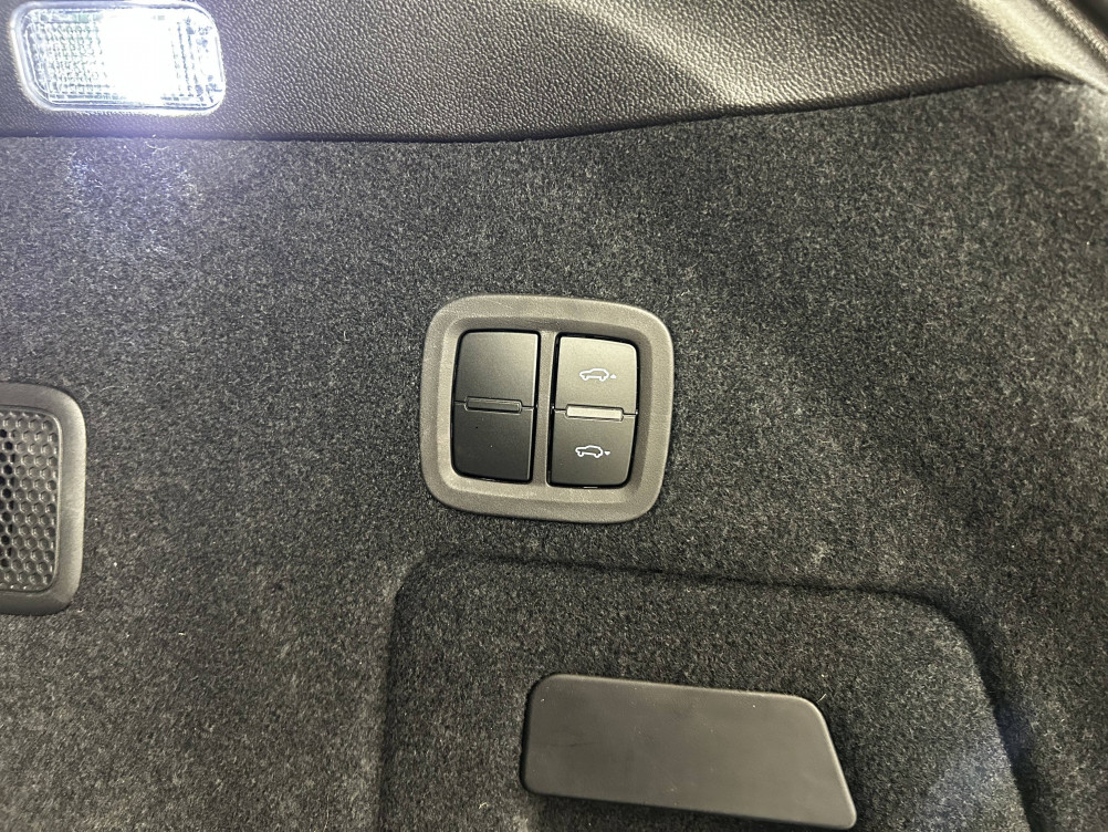 Acheter Porsche Cayenne Cayenne E-Hybrid 3.0 V6 470 ch  5p occasion dans les concessions du Groupe Faurie