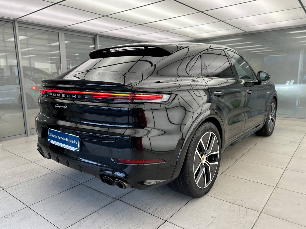 Acheter Porsche Cayenne Cayenne E-Hybrid 3.0 V6 470 ch  5p occasion dans les concessions du Groupe Faurie
