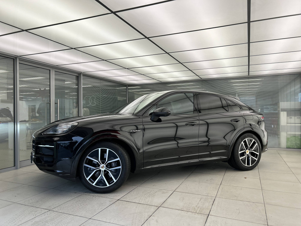 Acheter Porsche Cayenne Cayenne E-Hybrid 3.0 V6 470 ch  5p occasion dans les concessions du Groupe Faurie
