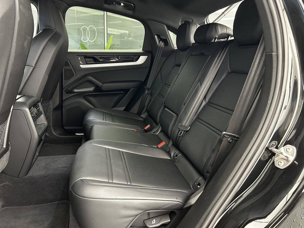 Acheter Porsche Cayenne Cayenne E-Hybrid 3.0 V6 470 ch  5p occasion dans les concessions du Groupe Faurie
