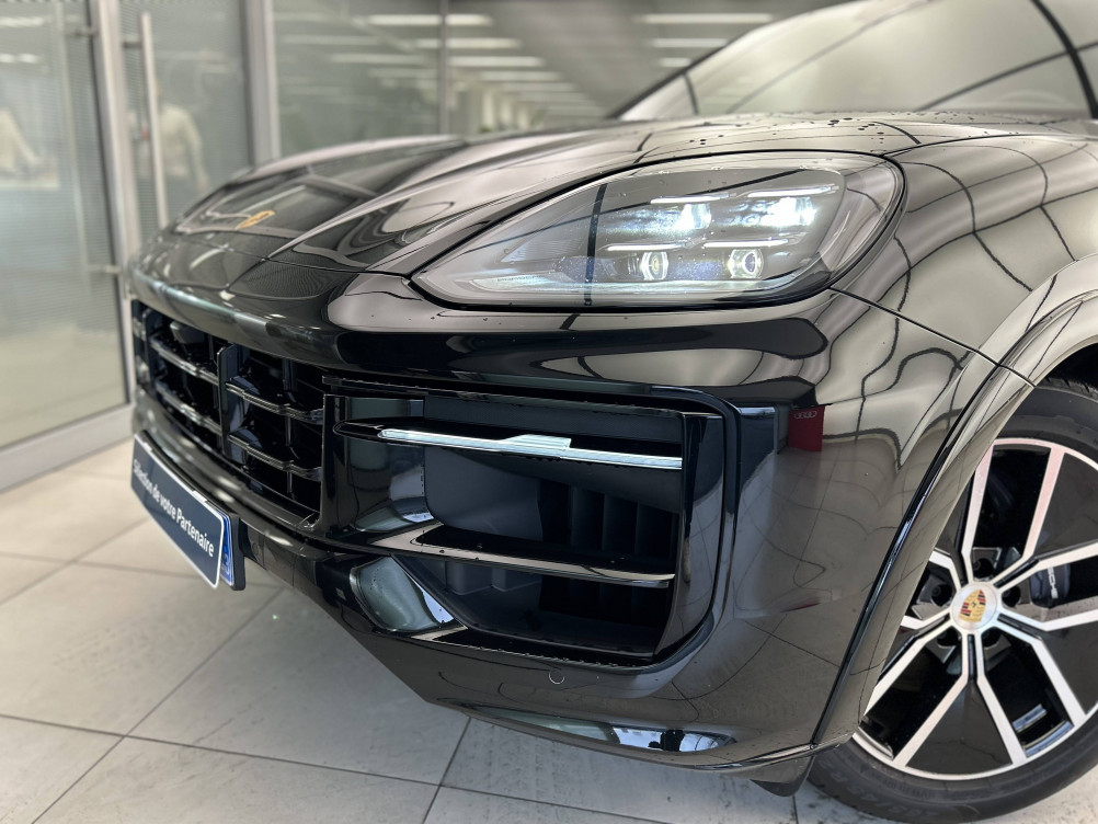 Acheter Porsche Cayenne Cayenne E-Hybrid 3.0 V6 470 ch  5p occasion dans les concessions du Groupe Faurie