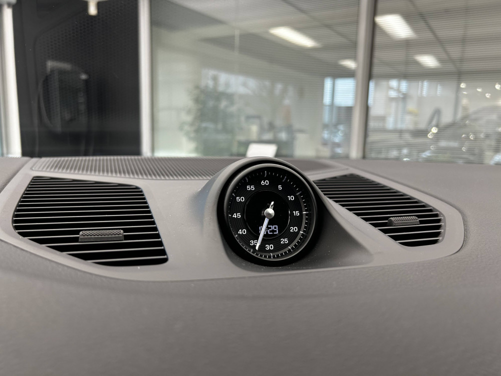 Acheter Porsche Cayenne Cayenne E-Hybrid 3.0 V6 470 ch  5p occasion dans les concessions du Groupe Faurie