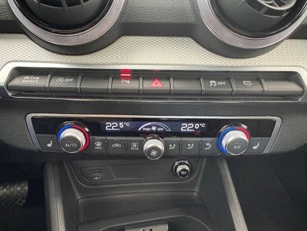 Acheter Audi Q2 Q2 35 TFSI 150 S tronic 7 Design Luxe 5p occasion dans les concessions du Groupe Faurie