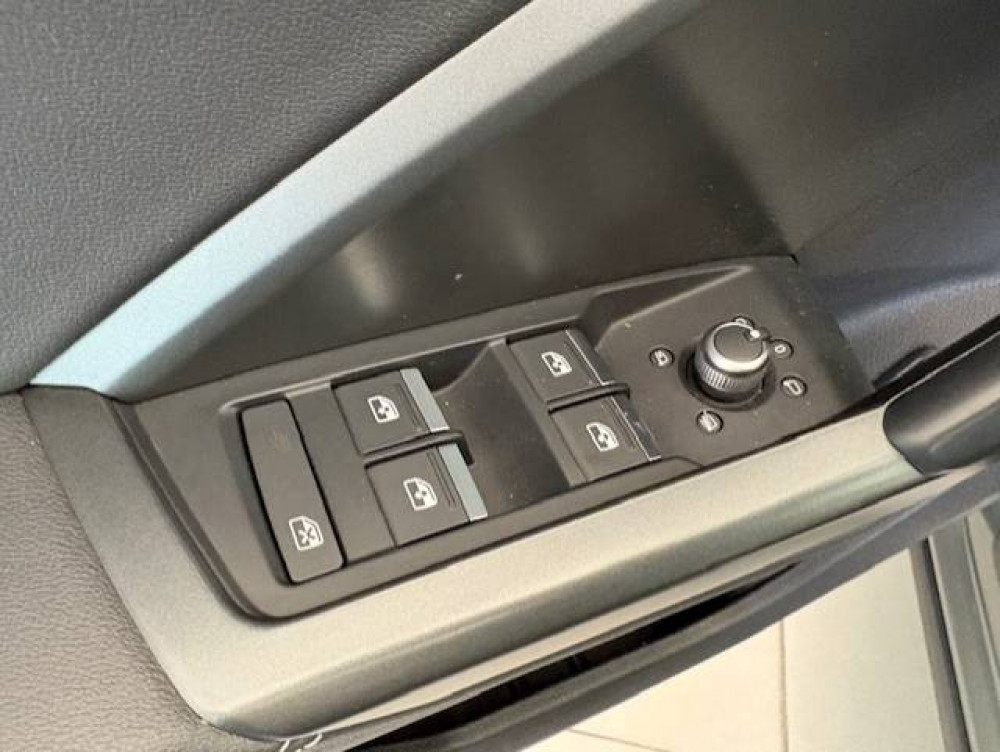 Acheter Audi Q3 Q3 Sportback 35 TDI 150 ch S tronic 7 S line 5p occasion dans les concessions du Groupe Faurie