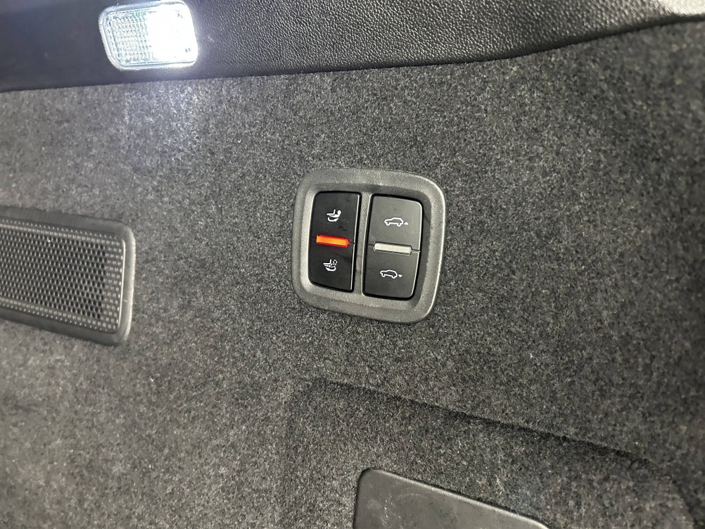 Acheter Porsche Cayenne Cayenne E-Hybrid 3.0 V6 462 ch Tiptronic BVA  5p occasion dans les concessions du Groupe Faurie