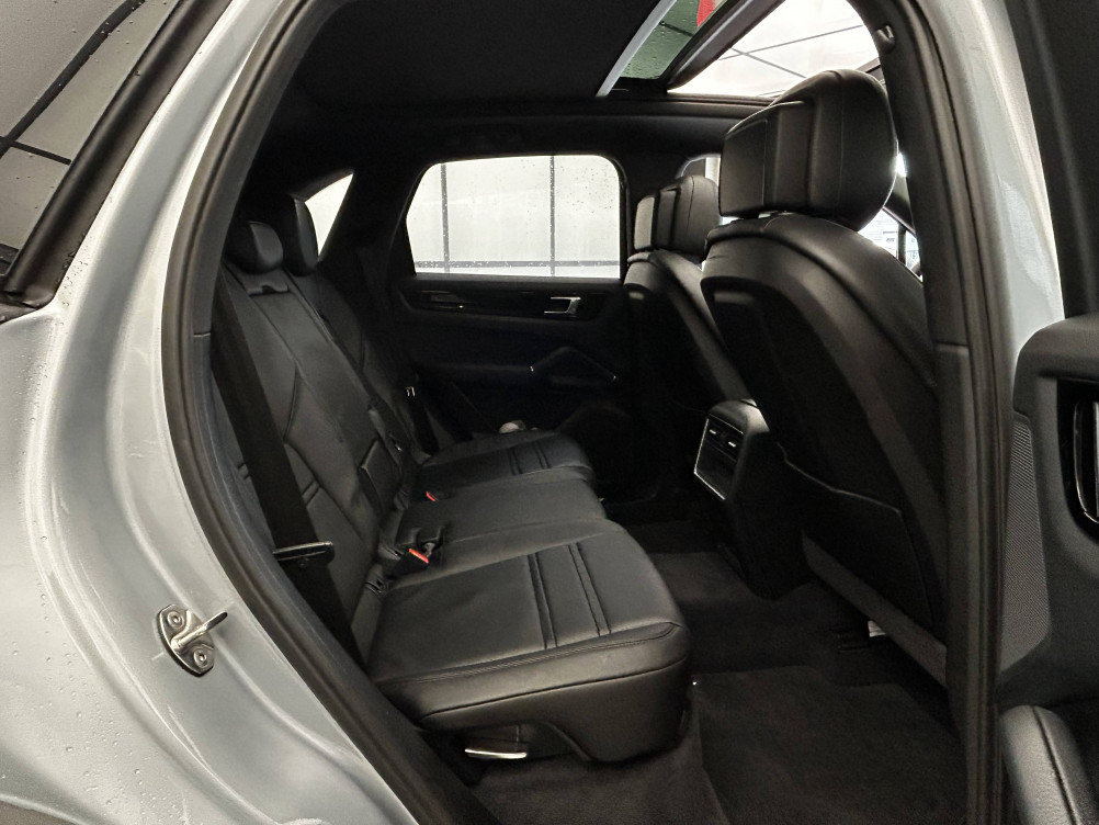 Acheter Porsche Cayenne Cayenne E-Hybrid 3.0 V6 462 ch Tiptronic BVA  5p occasion dans les concessions du Groupe Faurie