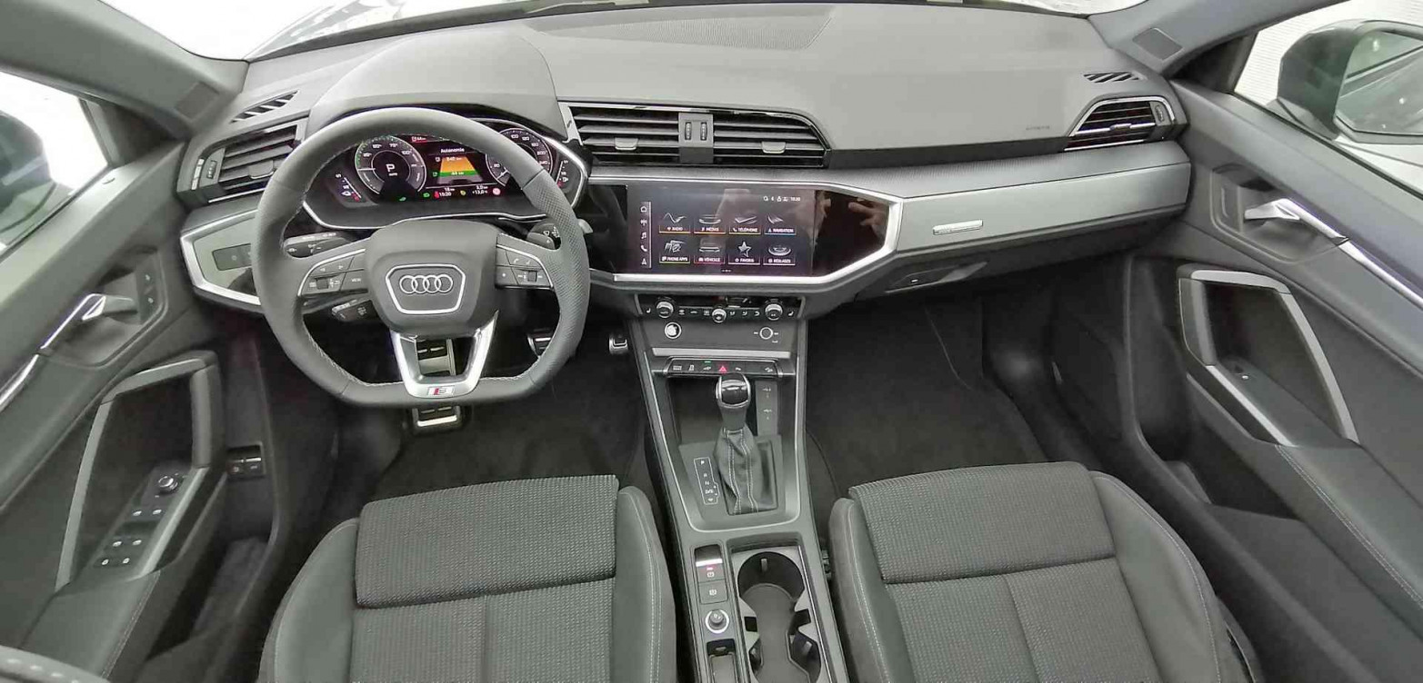 Acheter Audi Q3 Q3 45 TFSIe 245 ch S tronic 6 S line 5p occasion dans les concessions du Groupe Faurie