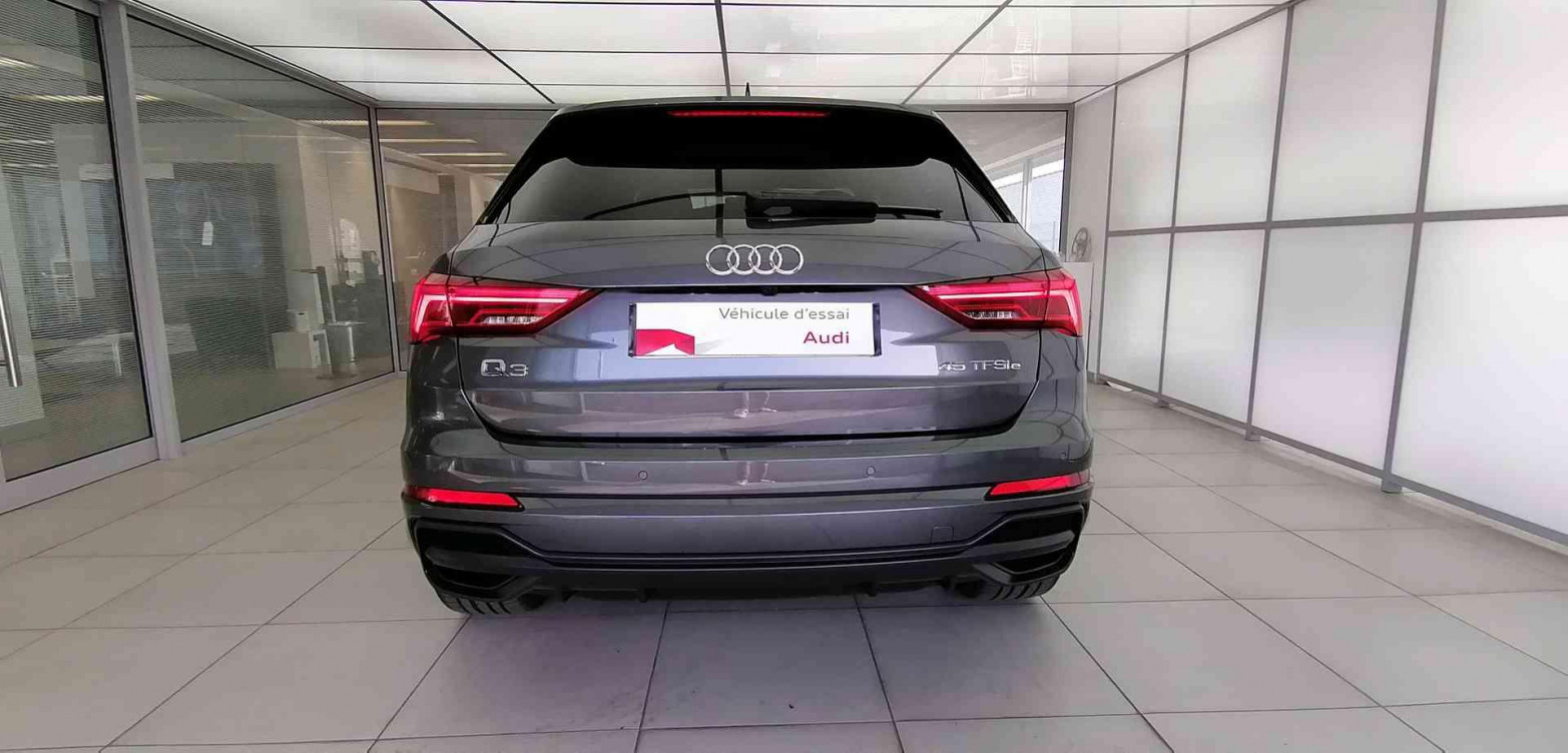 Acheter Audi Q3 Q3 45 TFSIe 245 ch S tronic 6 S line 5p occasion dans les concessions du Groupe Faurie