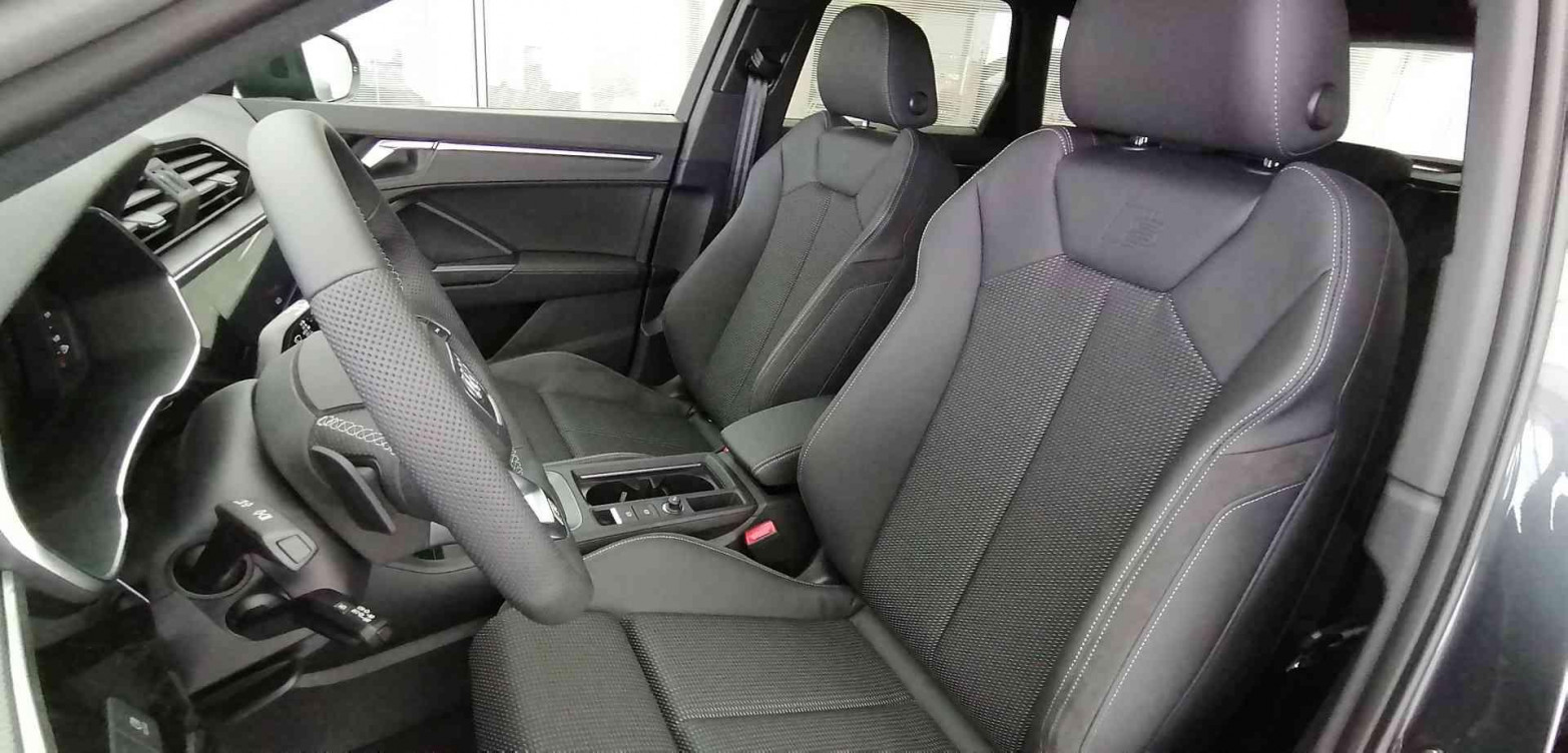 Acheter Audi Q3 Q3 45 TFSIe 245 ch S tronic 6 S line 5p occasion dans les concessions du Groupe Faurie