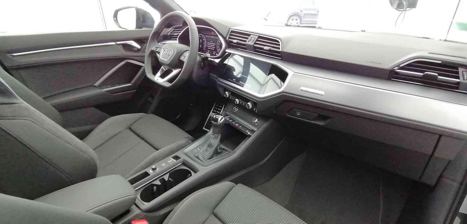 Acheter Audi Q3 Q3 45 TFSIe 245 ch S tronic 6 S line 5p occasion dans les concessions du Groupe Faurie