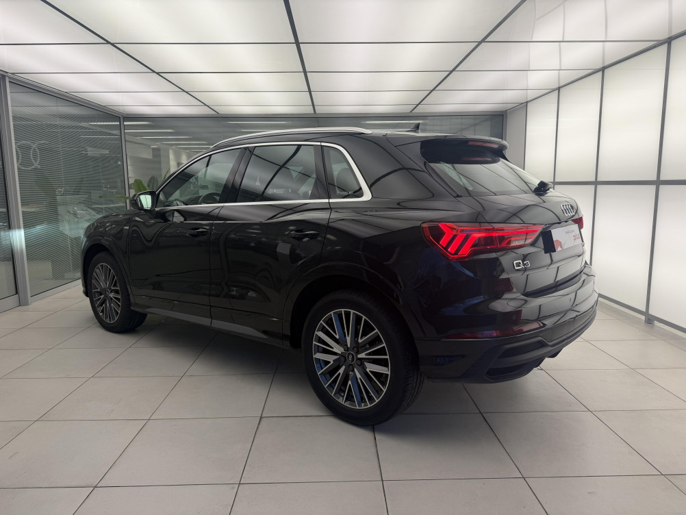 Acheter Audi Q3 Q3 45 TFSIe 245 ch S tronic 6 S line 5p occasion dans les concessions du Groupe Faurie