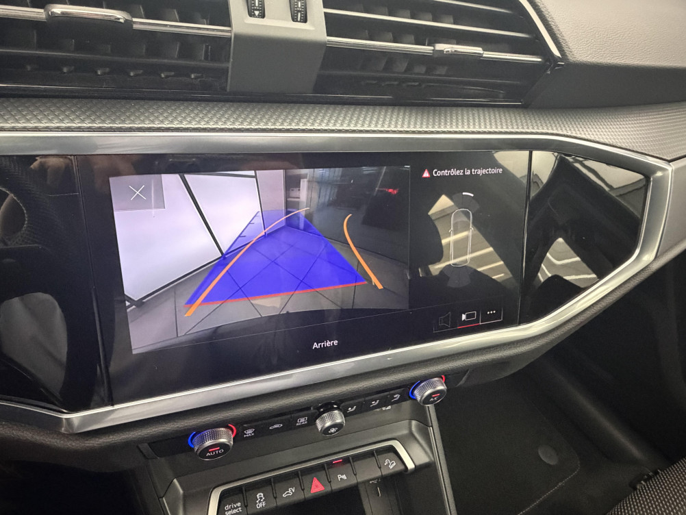 Acheter Audi Q3 Q3 45 TFSIe 245 ch S tronic 6 S line 5p occasion dans les concessions du Groupe Faurie