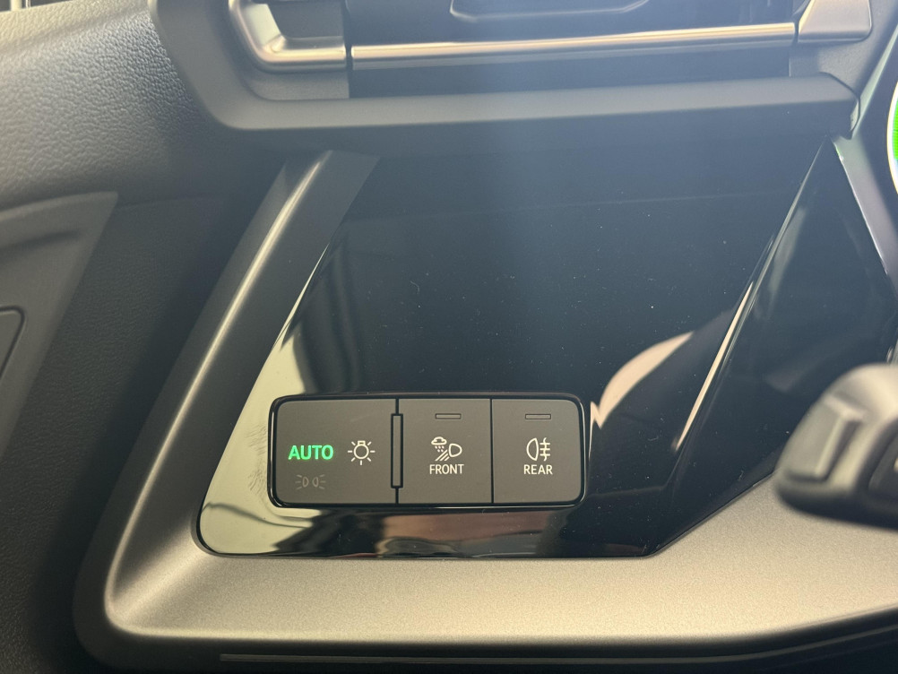 Acheter Audi A3 Sportback A3 Sportback TFSI e Hybride rechargeable 204 S tronic 6 S line 5p neuf dans les concessions du Groupe Faurie