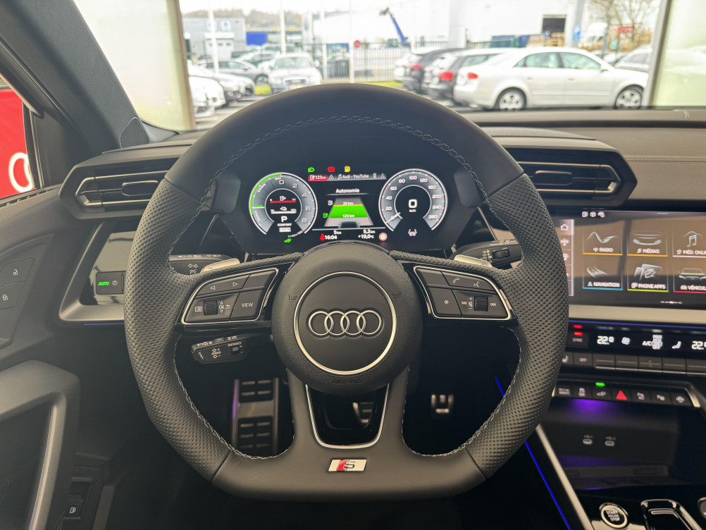 Acheter Audi A3 Sportback A3 Sportback TFSI e Hybride rechargeable 204 S tronic 6 S line 5p neuf dans les concessions du Groupe Faurie