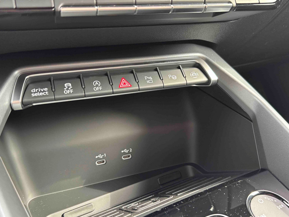 Acheter Audi A3 Sportback A3 Sportback TFSI Mild Hybrid 150 S tronic 7 S line 5p neuf dans les concessions du Groupe Faurie