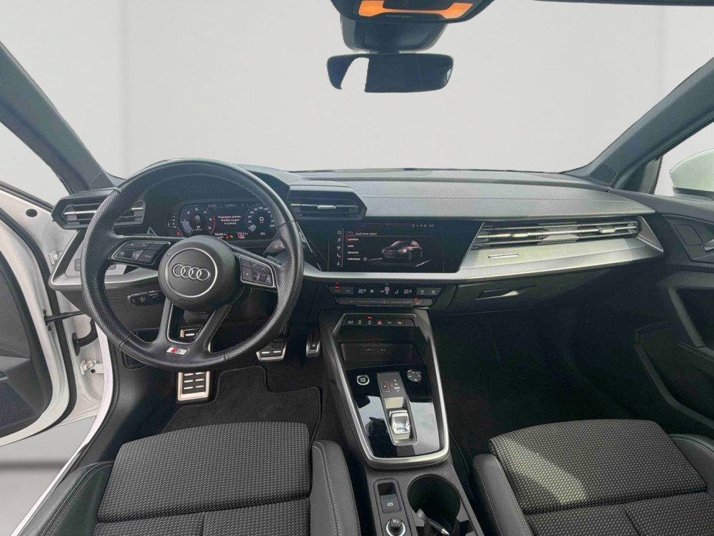 Acheter Audi A3 Sportback A3 Sportback 30 TDI 116 S tronic 7 S Line 5p occasion dans les concessions du Groupe Faurie