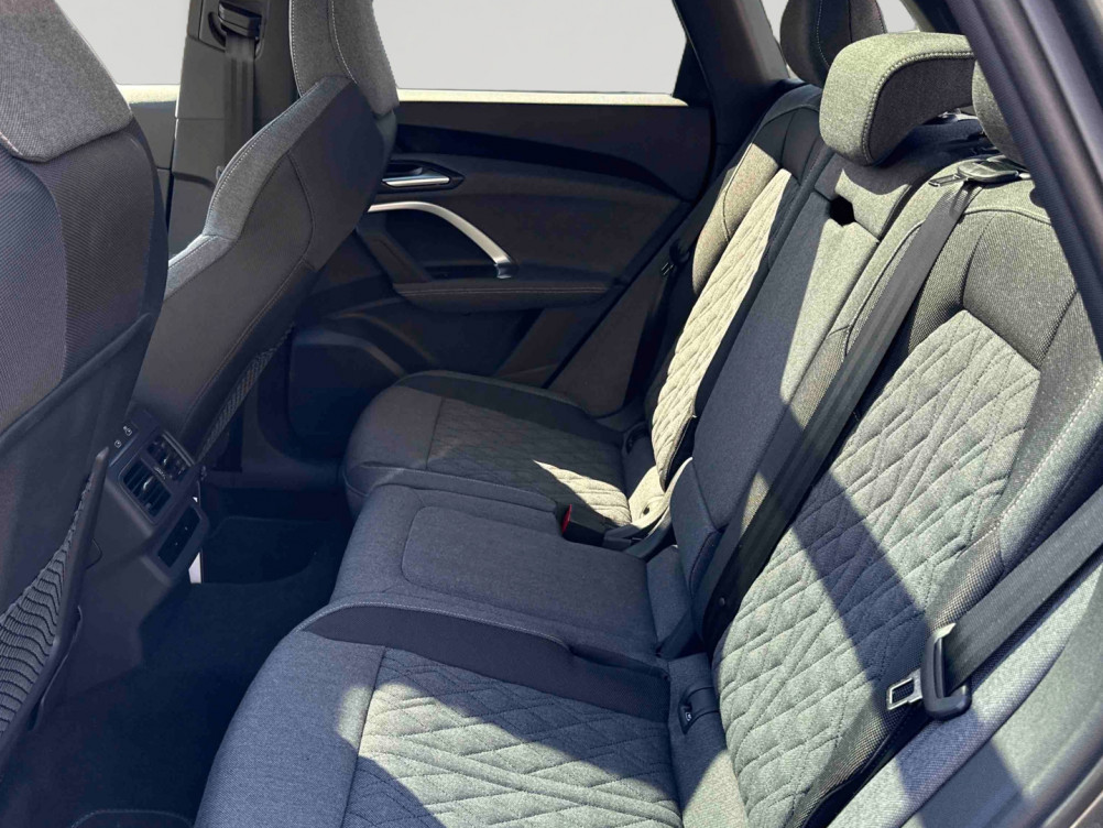 Acheter Audi Q5 Q5 TFSI 204 ch Hybride S tronic 7 S line 5p neuf dans les concessions du Groupe Faurie