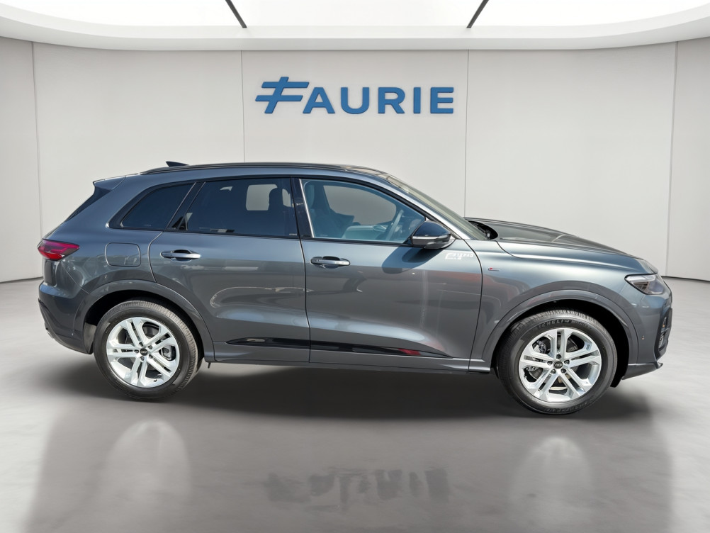 Acheter Audi Q5 Q5 TFSI 204 ch Hybride S tronic 7 S line 5p neuf dans les concessions du Groupe Faurie