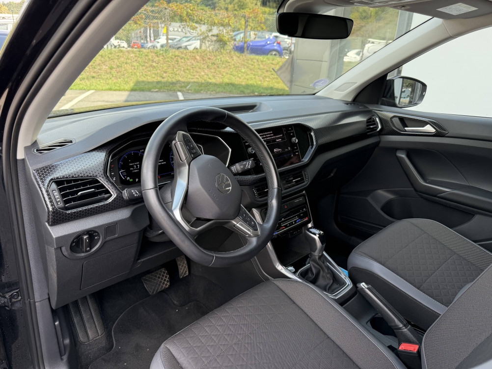Acheter Volkswagen T-Cross T-Cross 1.0 TSI 110 Start/Stop DSG7 R-Line 5p occasion dans les concessions du Groupe Faurie