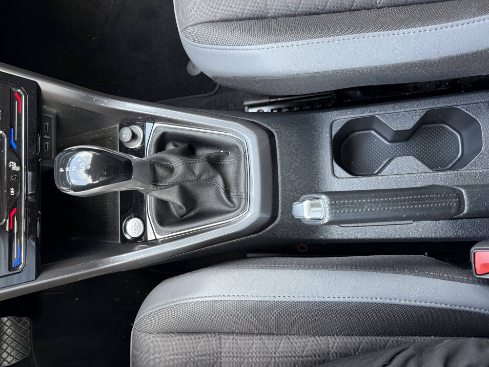 Acheter Volkswagen T-Cross T-Cross 1.0 TSI 110 Start/Stop DSG7 R-Line 5p occasion dans les concessions du Groupe Faurie
