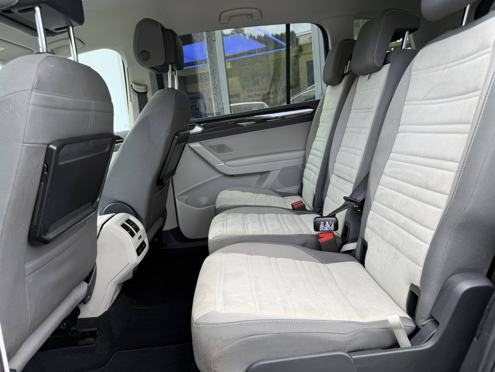 Acheter Volkswagen Touran Touran 1.4 TSI 150 BMT DSG7 5pl R-Line 5p occasion dans les concessions du Groupe Faurie