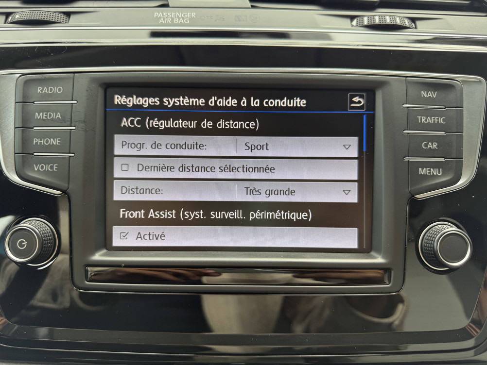 Acheter Volkswagen Touran Touran 1.4 TSI 150 BMT DSG7 5pl R-Line 5p occasion dans les concessions du Groupe Faurie