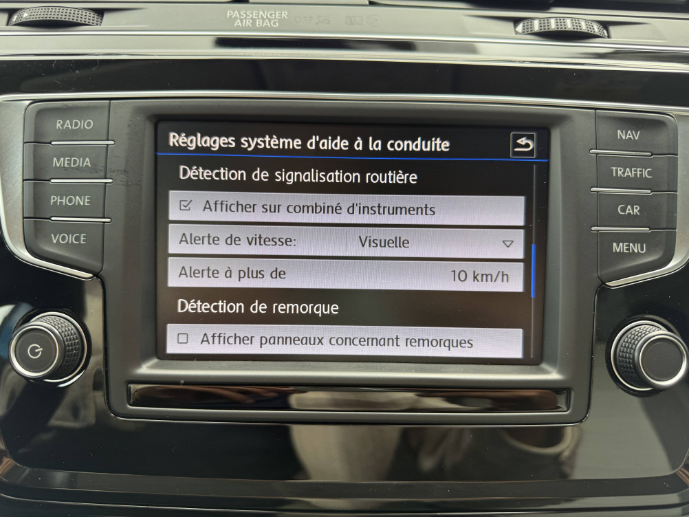 Acheter Volkswagen Touran Touran 1.4 TSI 150 BMT DSG7 5pl R-Line 5p occasion dans les concessions du Groupe Faurie