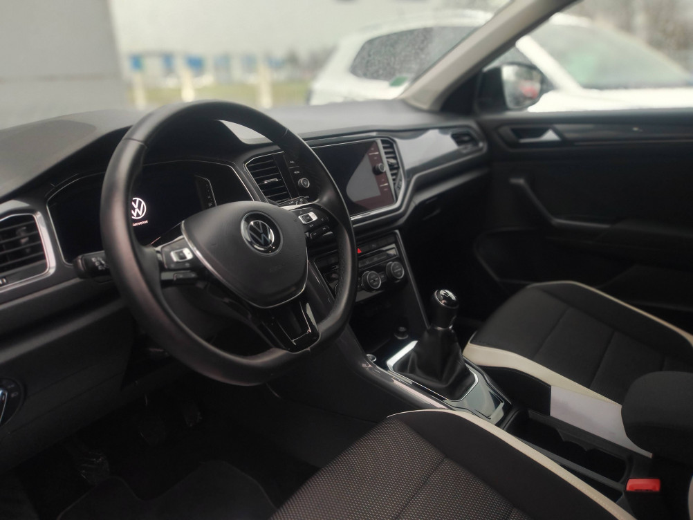 Acheter Volkswagen T-Roc T-Roc 1.5 TSI 150 EVO Start/Stop BVM6 Carat 5p occasion dans les concessions du Groupe Faurie