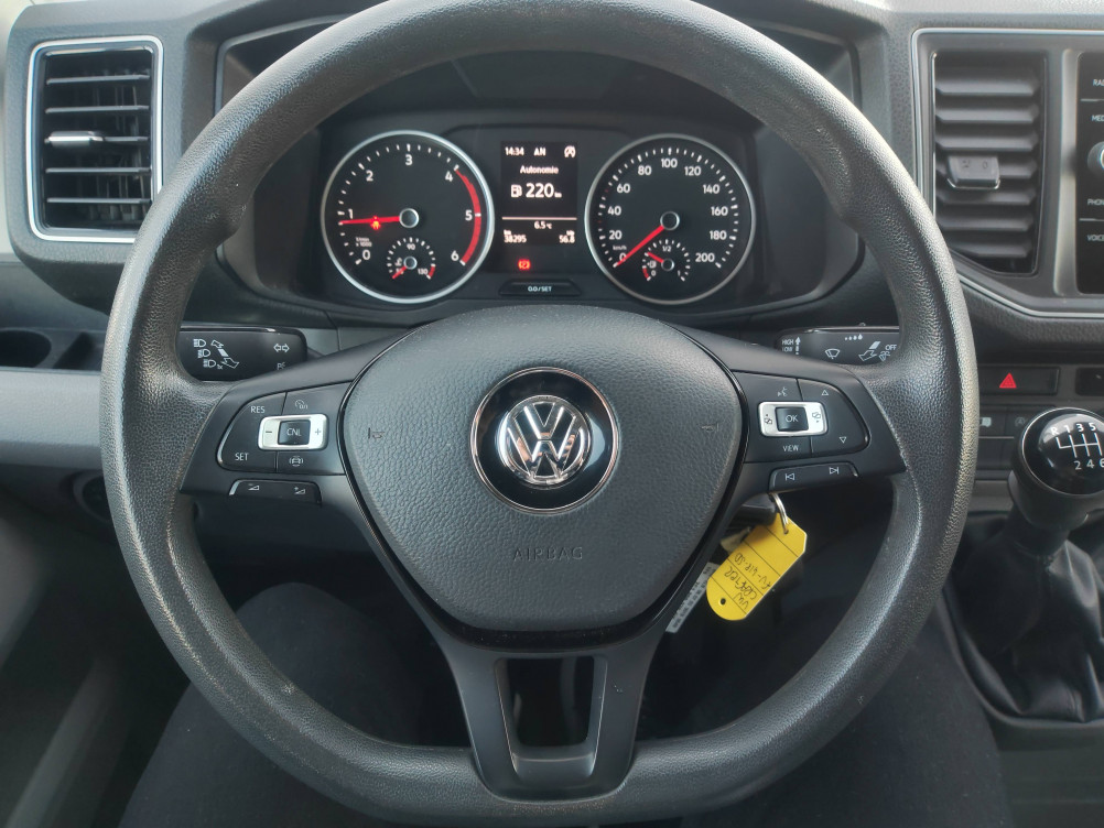Acheter Volkswagen Crafter CRAFTER VAN 30 L3H3 2.0 TDI 140 CH BUSINESS LINE 4p occasion dans les concessions du Groupe Faurie