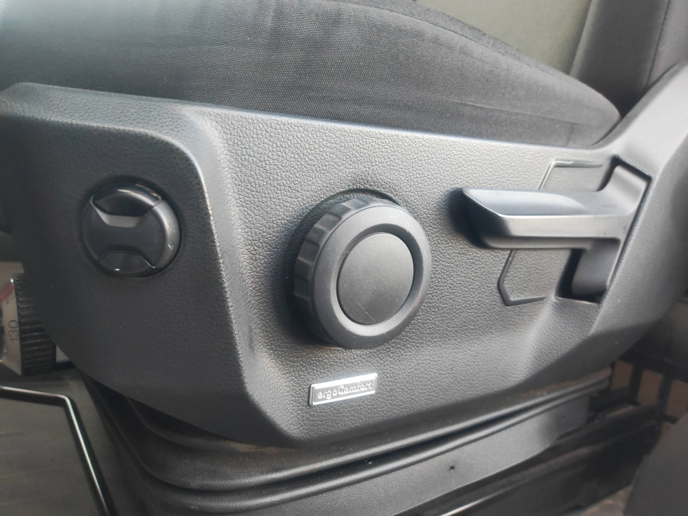 Acheter Volkswagen Crafter CRAFTER VAN 30 L3H3 2.0 TDI 140 CH BUSINESS LINE 4p occasion dans les concessions du Groupe Faurie