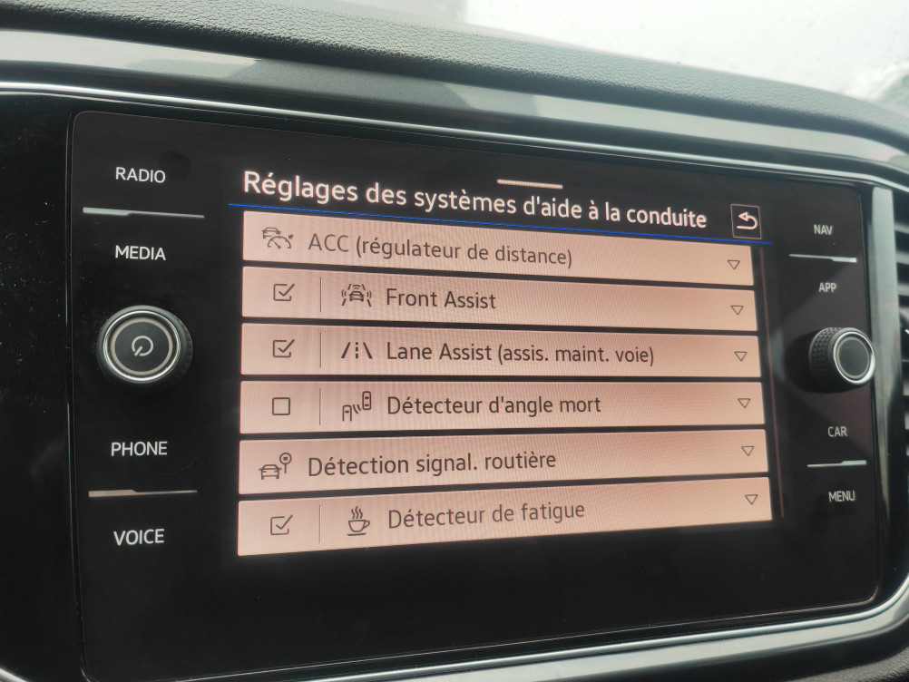 Acheter Volkswagen T-Roc T-Roc 1.5 TSI 150 EVO Start/Stop BVM6 Carat 5p occasion dans les concessions du Groupe Faurie