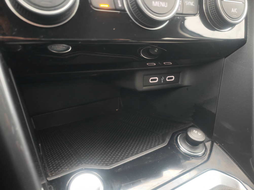 Acheter Volkswagen T-Roc T-Roc 1.5 TSI 150 EVO Start/Stop BVM6 Carat 5p occasion dans les concessions du Groupe Faurie