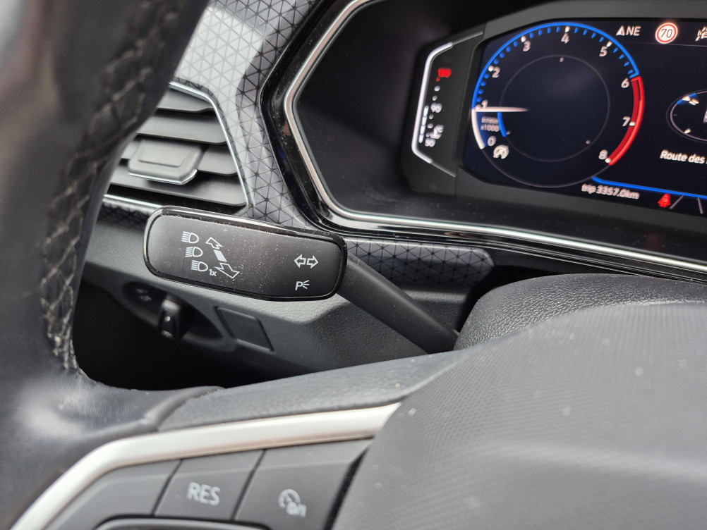 Acheter Volkswagen T-Cross T-Cross 1.0 TSI 110 Start/Stop BVM6 R-Line Tech 5p occasion dans les concessions du Groupe Faurie