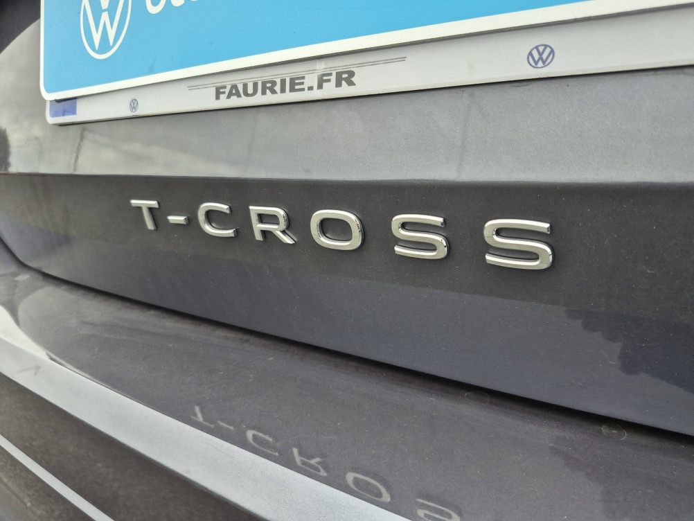 Acheter Volkswagen T-Cross T-Cross 1.0 TSI 110 Start/Stop BVM6 R-Line Tech 5p occasion dans les concessions du Groupe Faurie