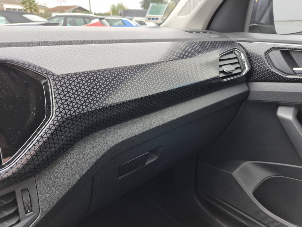 Acheter Volkswagen T-Cross T-Cross 1.0 TSI 110 Start/Stop BVM6 R-Line Tech 5p occasion dans les concessions du Groupe Faurie