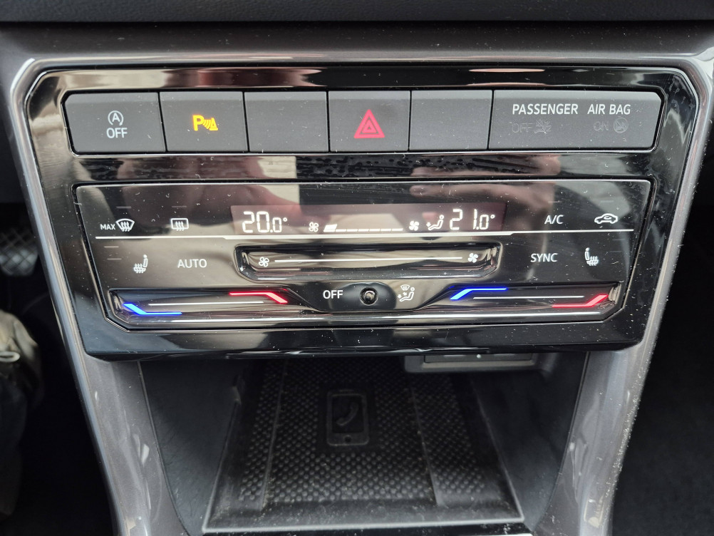 Acheter Volkswagen T-Cross T-Cross 1.0 TSI 110 Start/Stop BVM6 R-Line Tech 5p occasion dans les concessions du Groupe Faurie