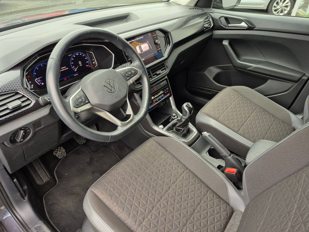 Acheter Volkswagen T-Cross T-Cross 1.0 TSI 110 Start/Stop BVM6 R-Line Tech 5p occasion dans les concessions du Groupe Faurie