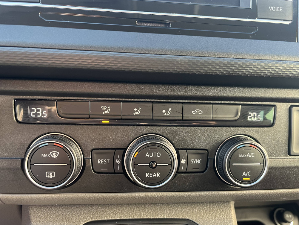 Acheter Volkswagen Caravelle Caravelle 6.1 2.0 TDI 150 BMT Courte DSG7 Confortline 4p occasion dans les concessions du Groupe Faurie