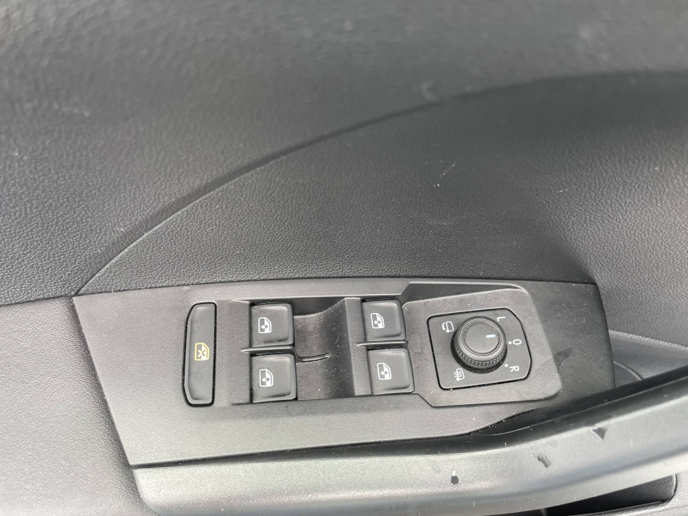 Acheter Volkswagen T-Cross T-Cross 1.0 TSI 110 Start/Stop DSG7 Life Tech 5p occasion dans les concessions du Groupe Faurie