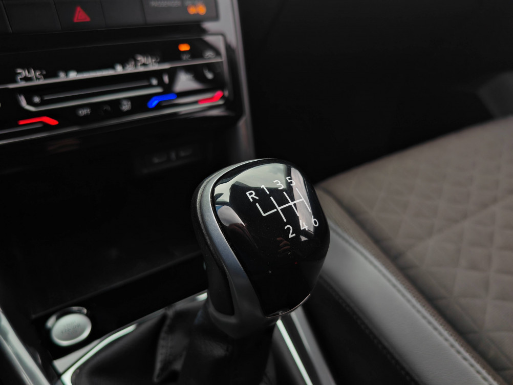 Acheter Volkswagen T-Cross T-Cross 1.0 TSI 110 Start/Stop BVM6 Style 5p occasion dans les concessions du Groupe Faurie