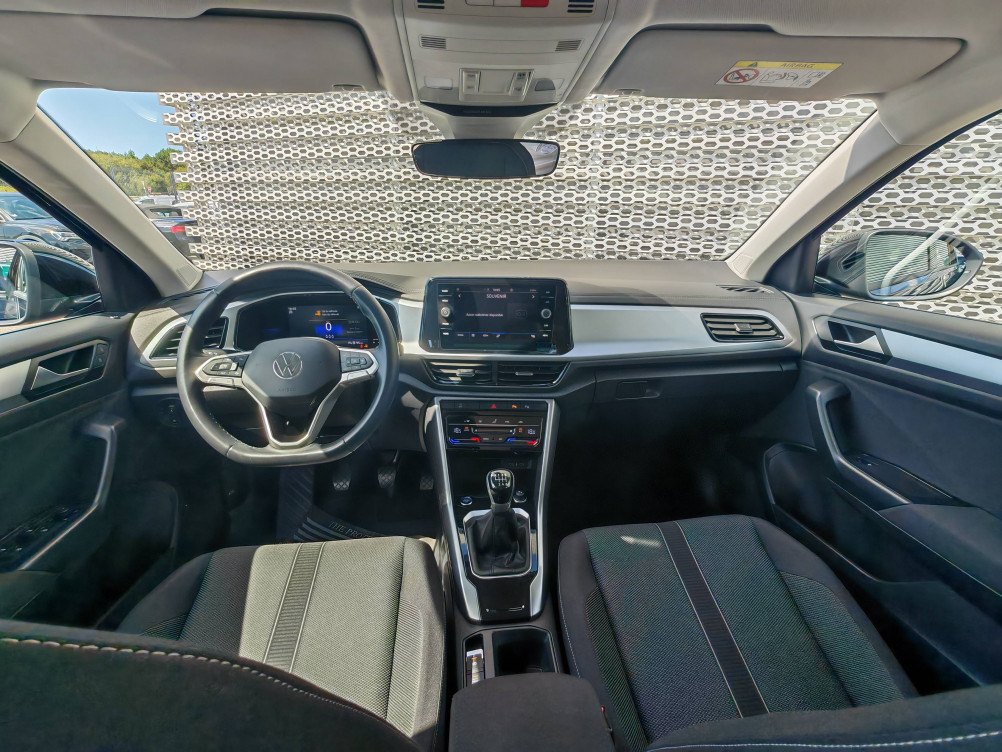 Acheter Volkswagen T-Roc T-Roc 1.0 TSI 110 Start/Stop BVM6 Life Business 5p occasion dans les concessions du Groupe Faurie