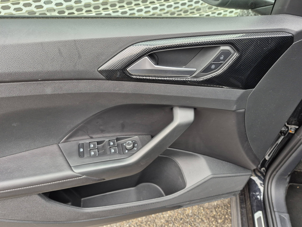 Acheter Volkswagen T-Cross T-Cross 1.0 TSI 116 Start/Stop DSG7 R-Line 5p occasion dans les concessions du Groupe Faurie