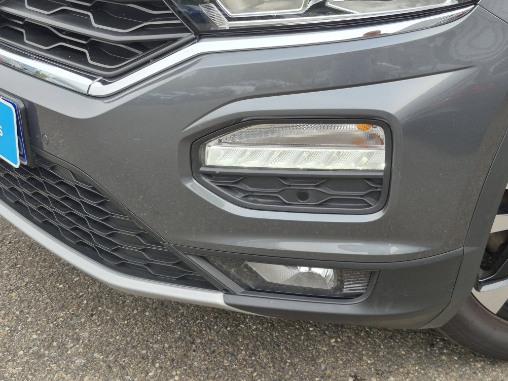 Acheter Volkswagen T-Roc T-Roc 1.6 TDI 115 Start/Stop BVM6 IQ.Drive 5p occasion dans les concessions du Groupe Faurie