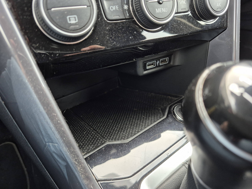 Acheter Volkswagen T-Roc T-Roc 1.6 TDI 115 Start/Stop BVM6 IQ.Drive 5p occasion dans les concessions du Groupe Faurie